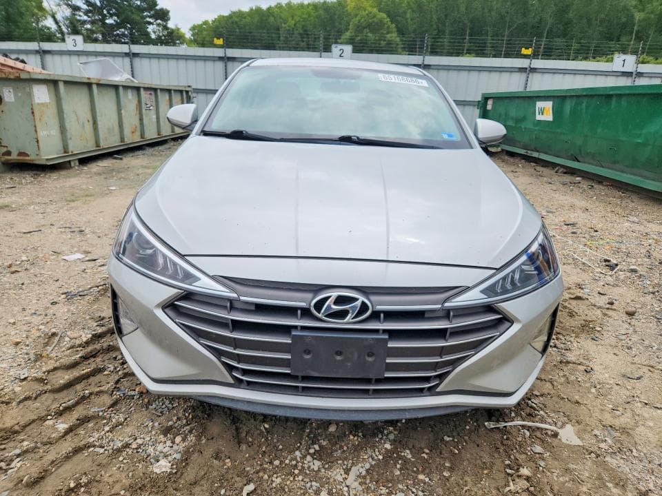 2019 HYUNDAI ELANTRA SE 5
