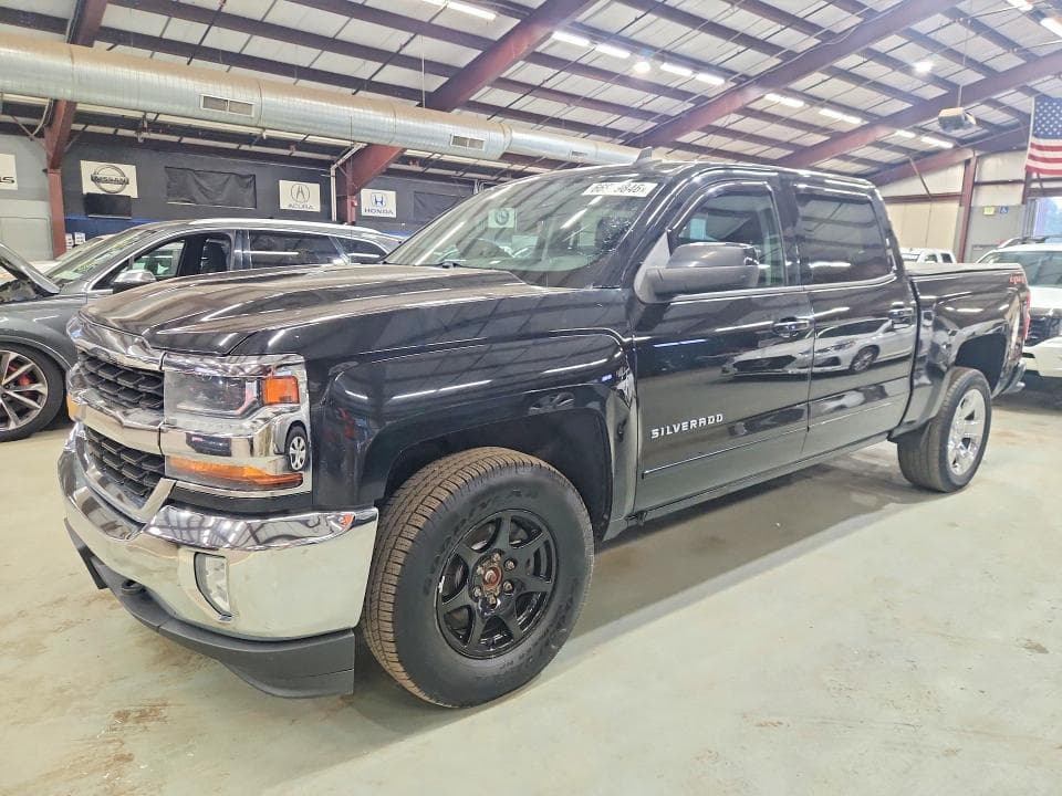 2018 CHEVROLET SILVERADO K1500 LT - 1