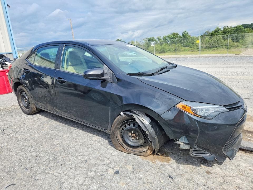 2019 TOYOTA COROLLA LE 4