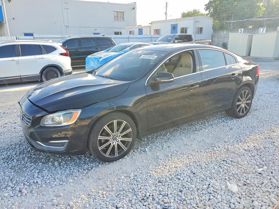 2017 VOLVO S60 PLATINUM - 1