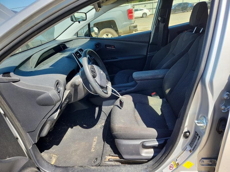 2019 TOYOTA PRIUS LE 7