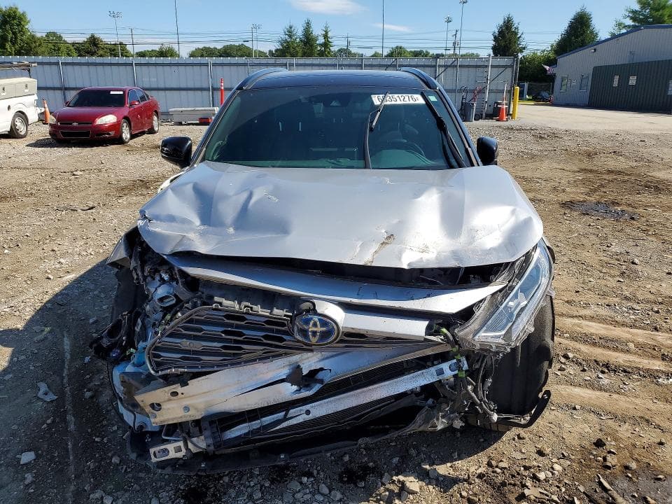 2020 TOYOTA RAV4 XSE 5