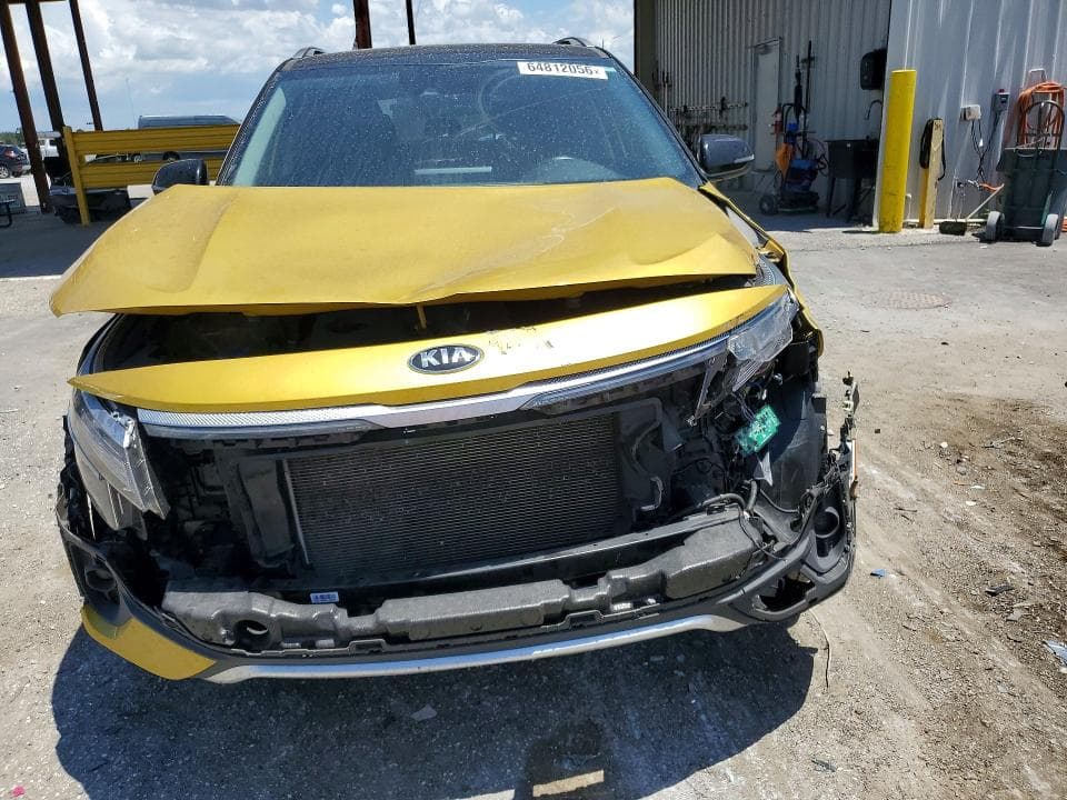 2021 KIA SELTOS S 5