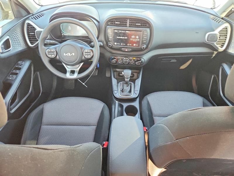 2024 KIA SOUL LX 8