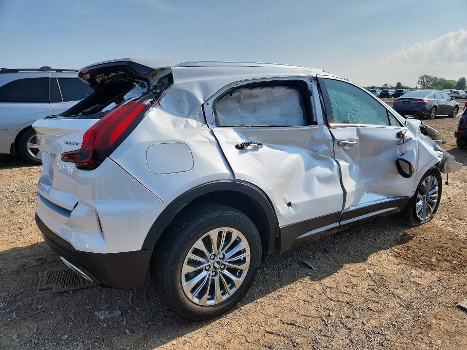2024 CADILLAC XT4 PREMIUM LUXURY 3