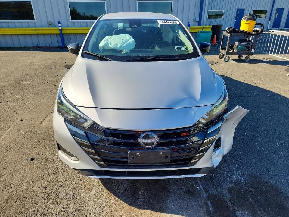 2024 NISSAN VERSA SR 5
