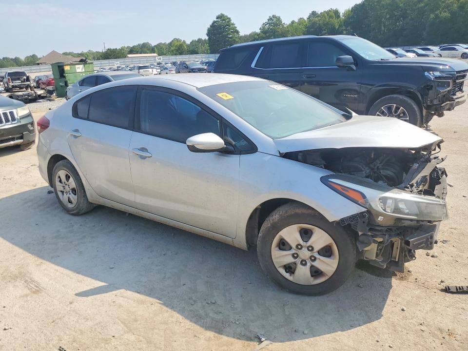2017 KIA FORTE 4
