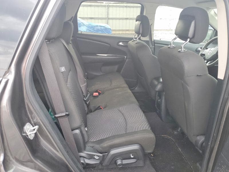 2019 DODGE JOURNEY SE 11