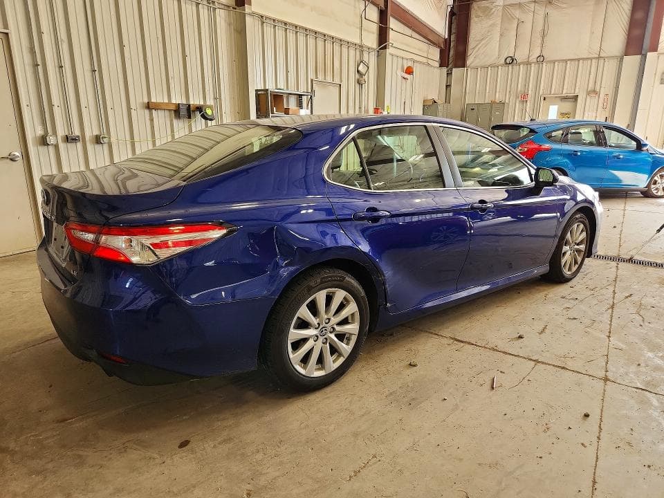 2018 TOYOTA CAMRY LE 3