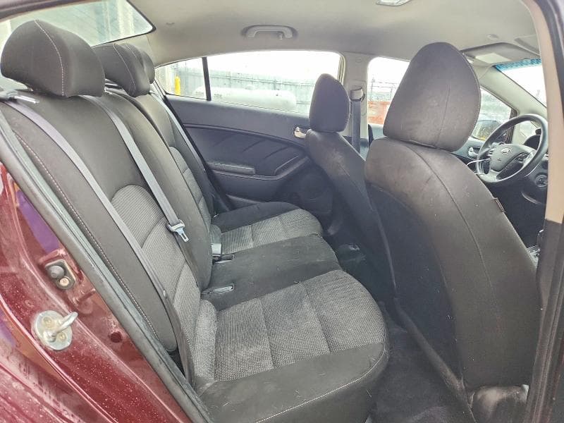 2017 KIA FORTE LX 10