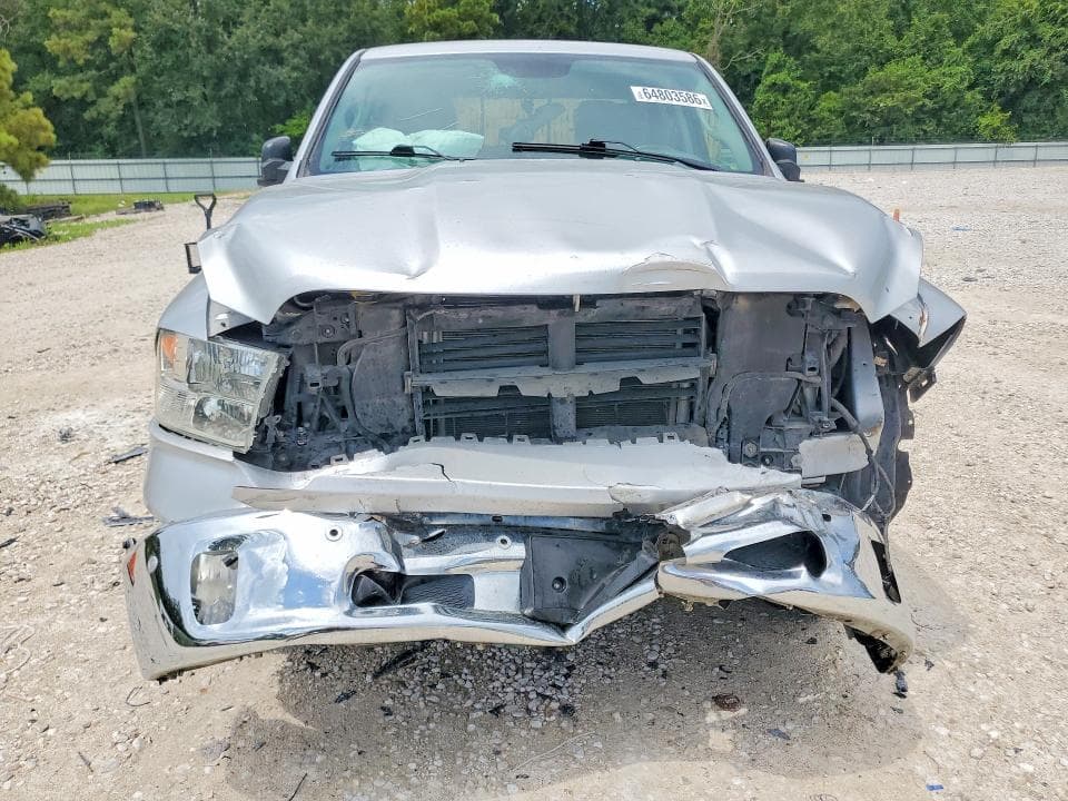 2019 RAM 1500 CLASSIC SLT 5