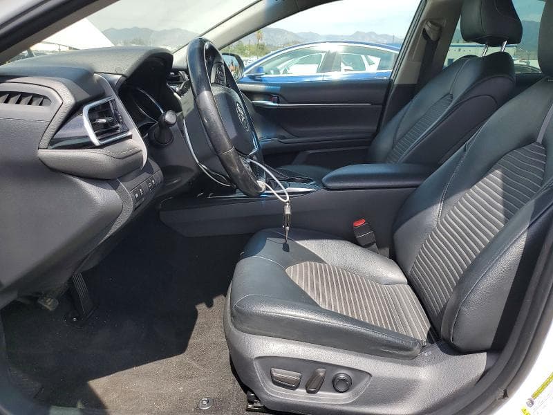 2018 TOYOTA CAMRY SE 7