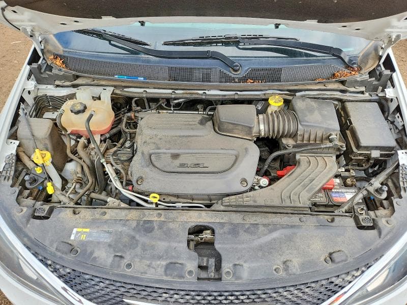 2020 CHRYSLER PACIFICA TOURING L 12