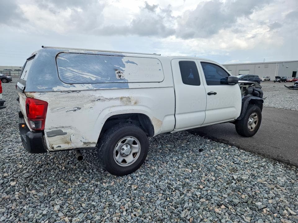 2018 TOYOTA TACOMA SR 3