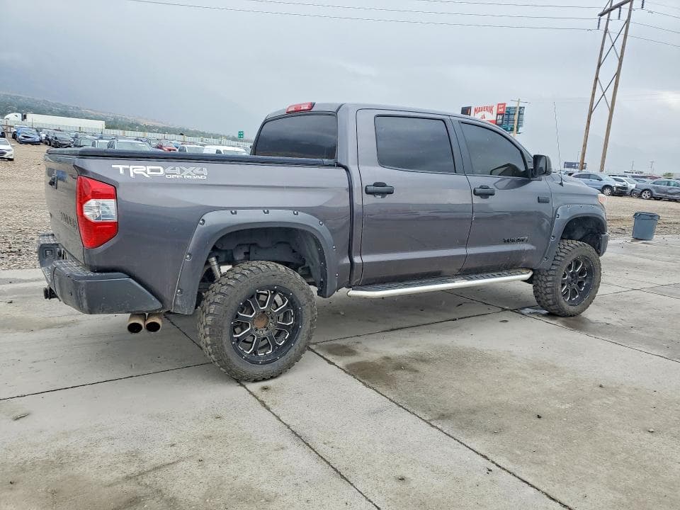 2018 TOYOTA TUNDRA CREWMAX SR5 3