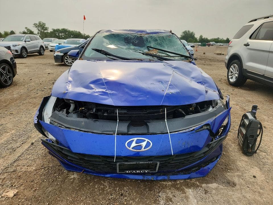 2022 HYUNDAI ELANTRA SEL 5