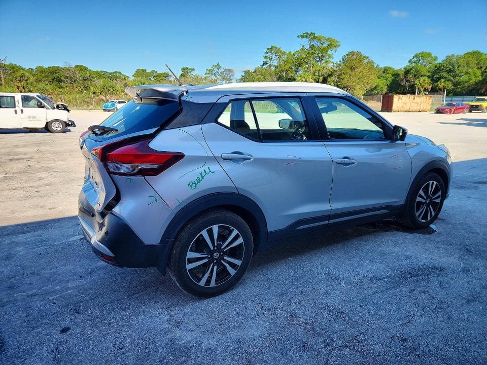 2020 NISSAN KICKS SR 3