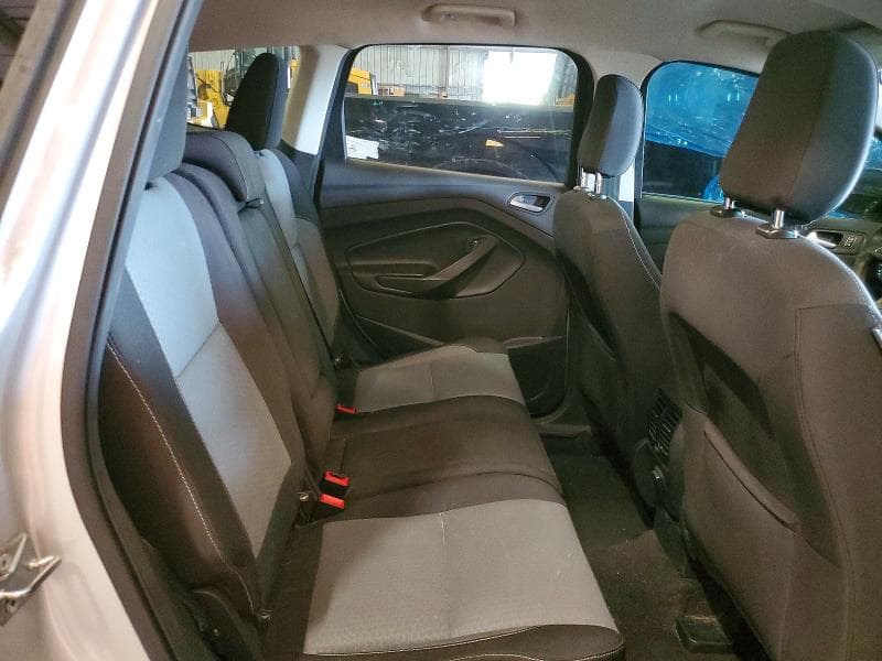 2018 FORD ESCAPE SE 11