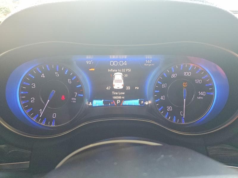 2017 CHRYSLER 300C 9