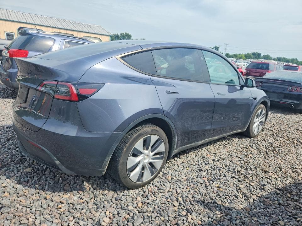 2023 TESLA MODEL Y 3
