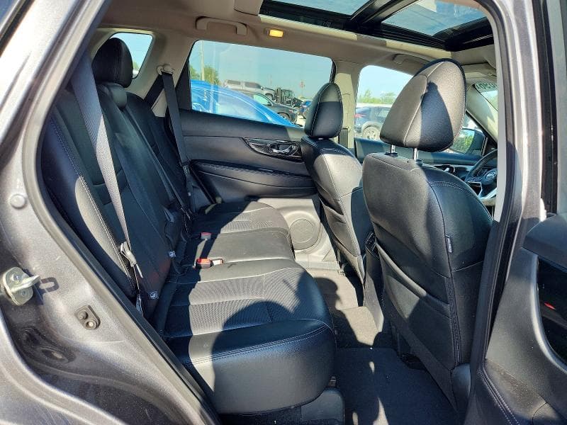 2019 NISSAN ROGUE SL 11