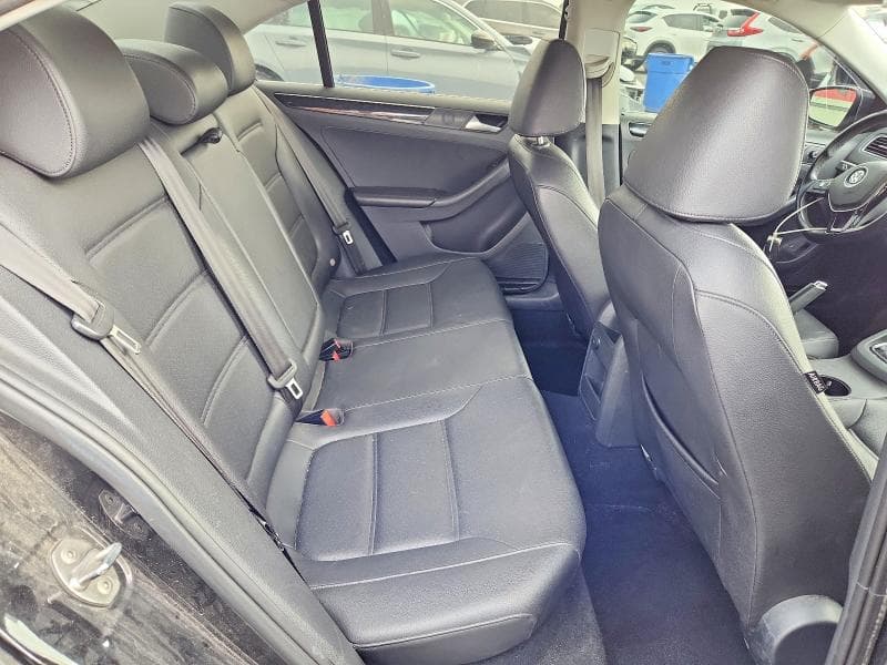2017 VOLKSWAGEN JETTA SEL 10