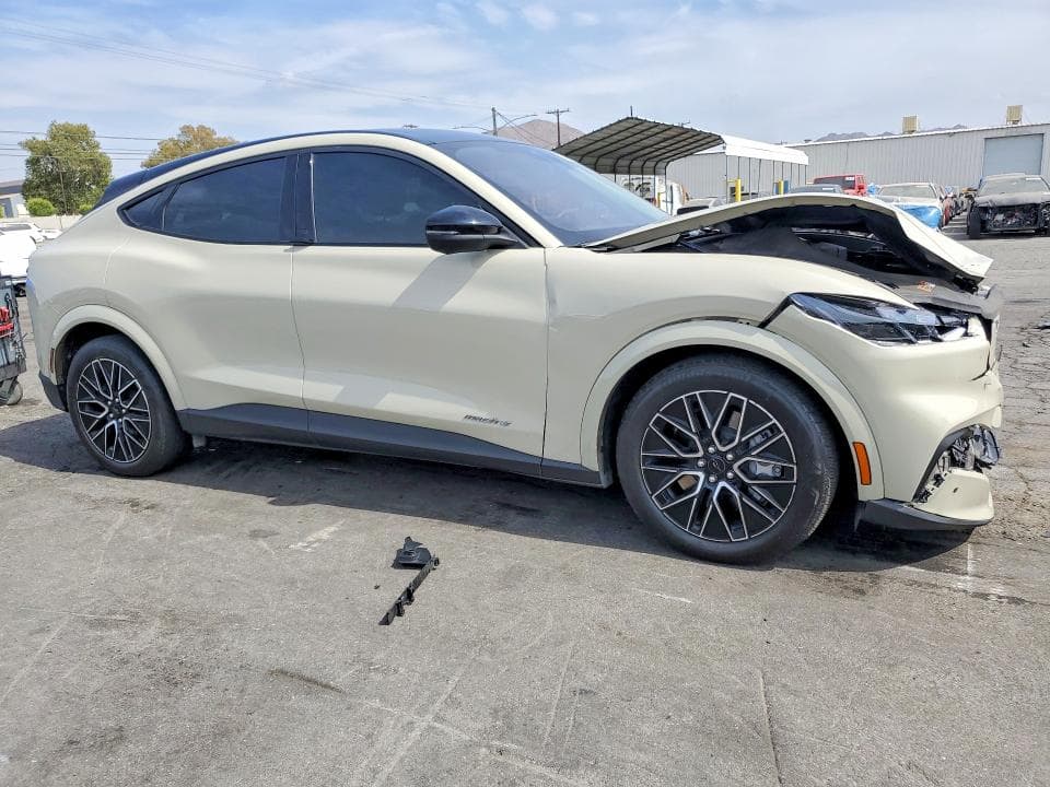 2025 FORD MUSTANG MACH-E PREMIUM 4