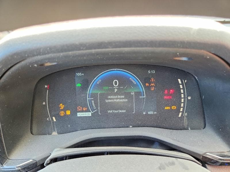 2025 TOYOTA CAMRY LE 9