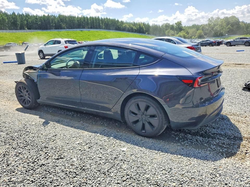 2026 TESLA MODEL 3 2