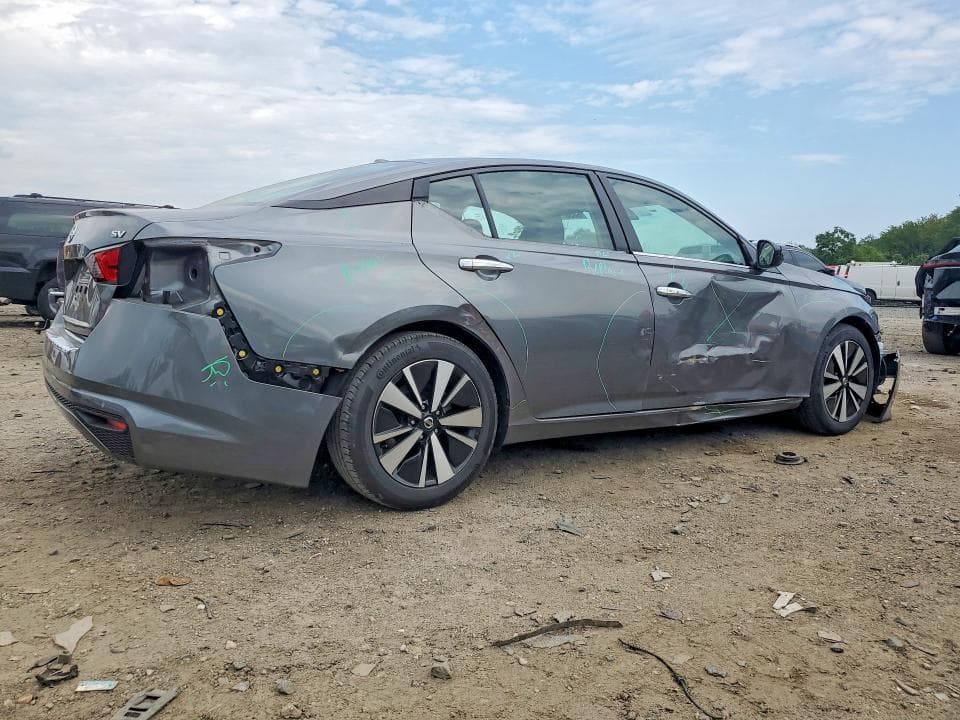 2022 NISSAN ALTIMA SV 3