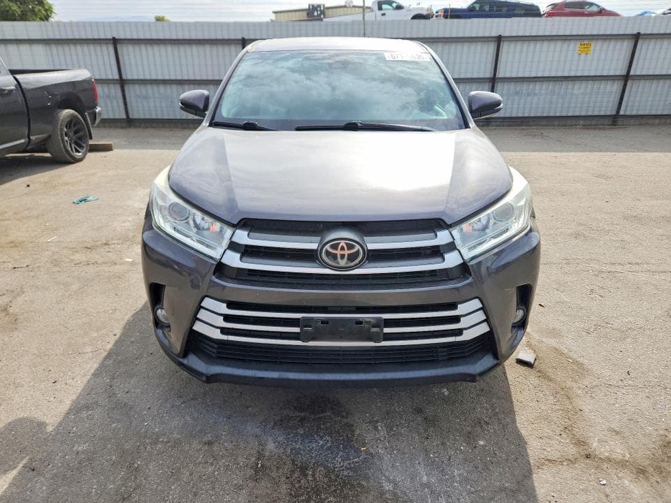 2018 TOYOTA HIGHLANDER LE PLUS 5