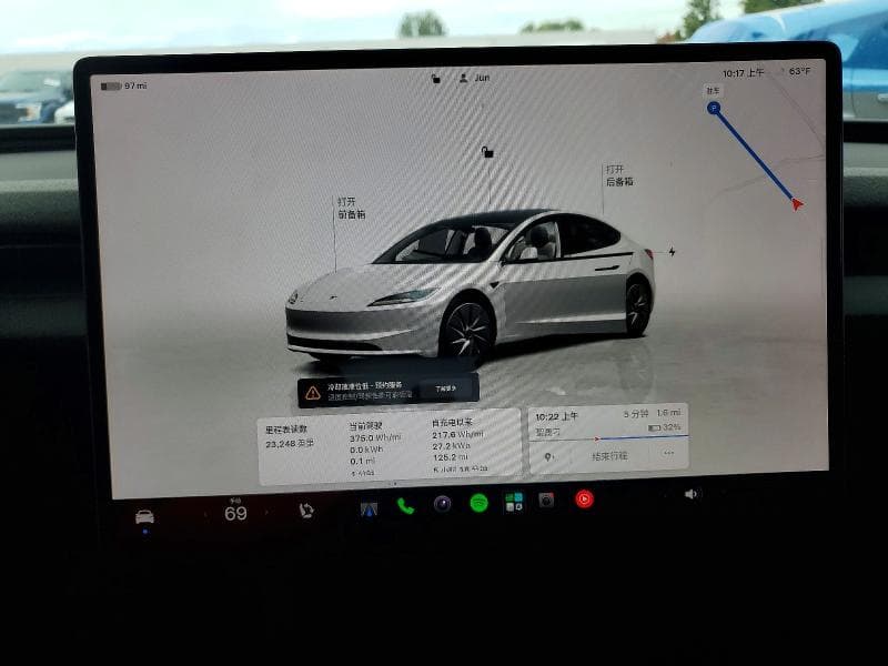 2025 TESLA MODEL 3 9
