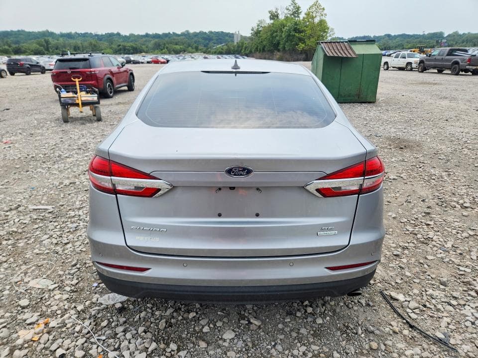 2020 FORD FUSION SE 6