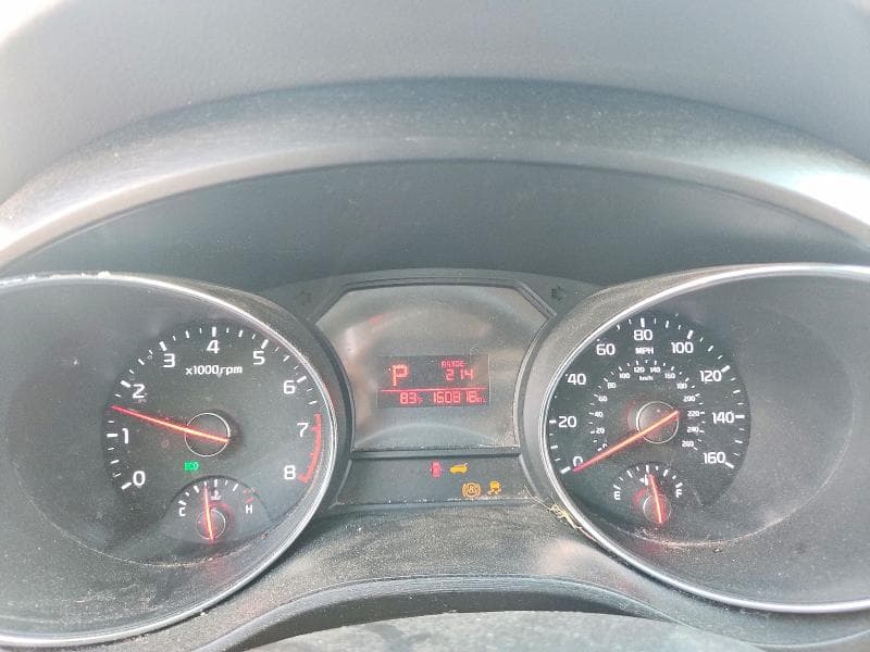 2017 KIA SEDONA LX 9