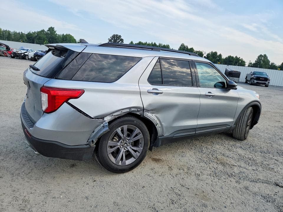 2023 FORD EXPLORER XLT 3