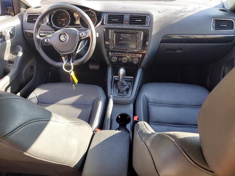 2017 VOLKSWAGEN JETTA SEL 8