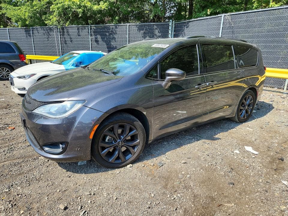 2019 CHRYSLER PACIFICA TOURING L - 1