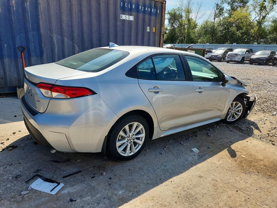2025 TOYOTA COROLLA LE 3