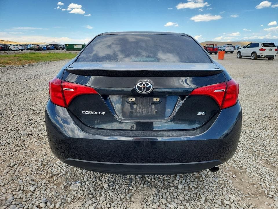 2017 TOYOTA COROLLA SE 6