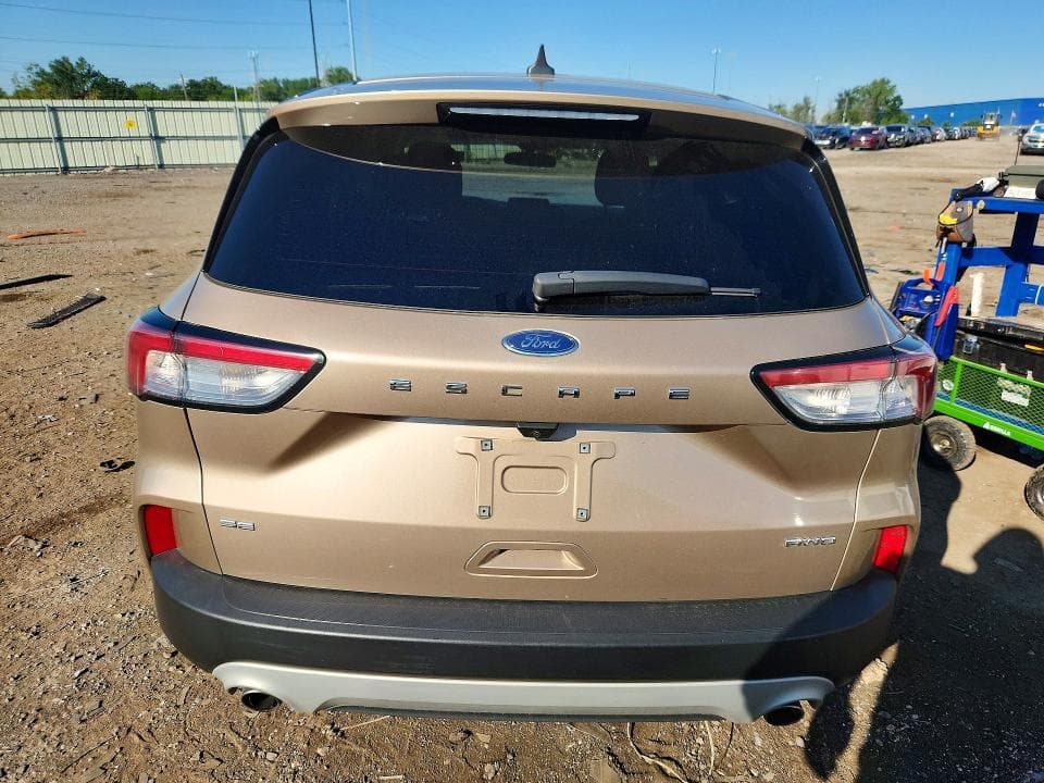 2021 FORD ESCAPE SE 6