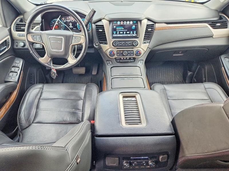 2019 GMC YUKON DENALI 8