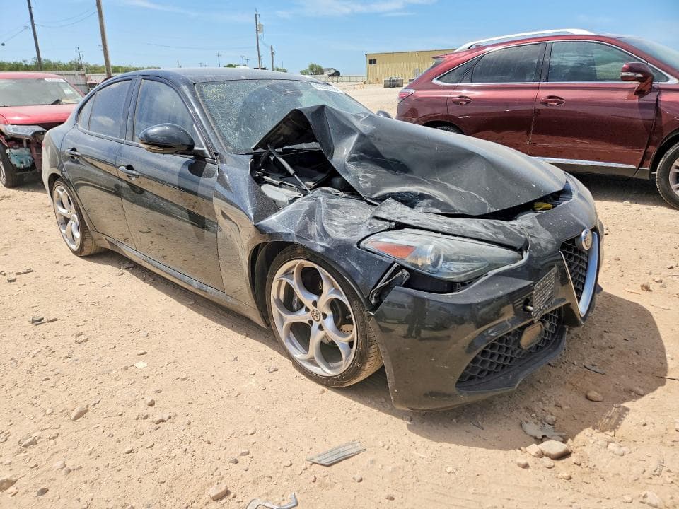 2018 ALFA ROMEO GIULIA TI 4