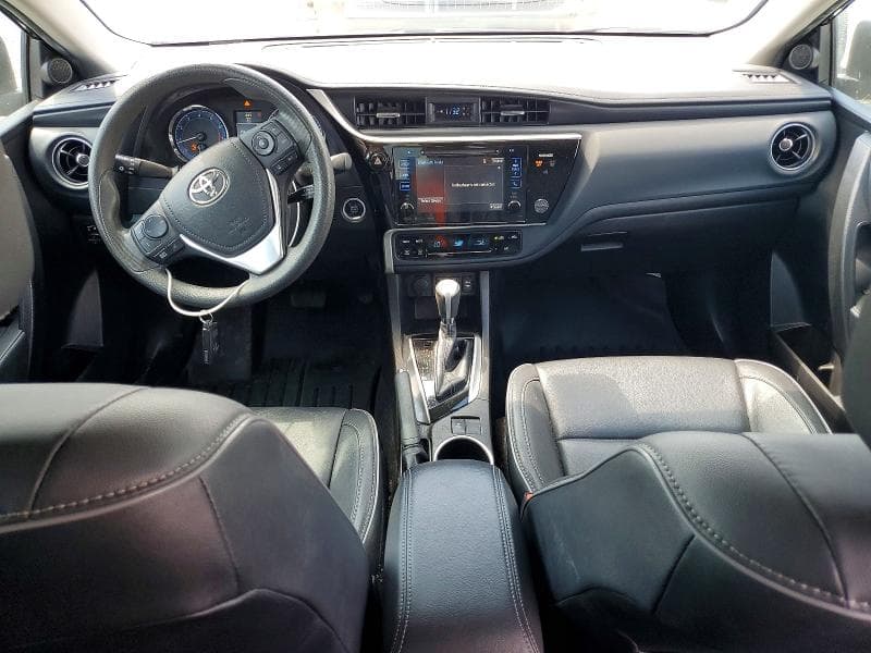 2017 TOYOTA COROLLA XLE 8