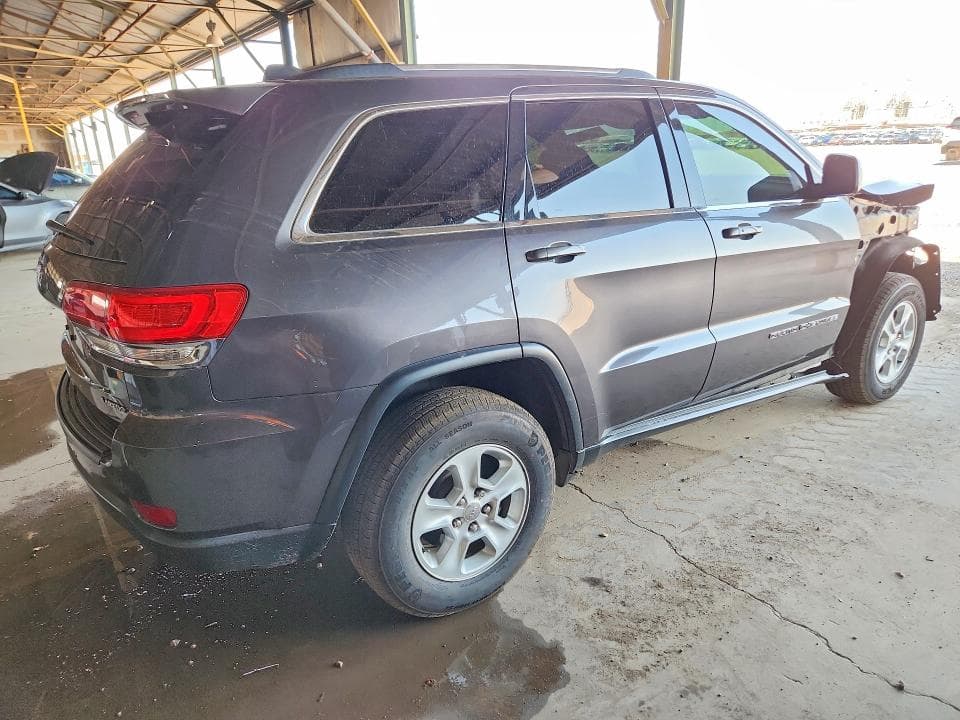 2017 JEEP GRAND CHEROKEE LAREDO 3
