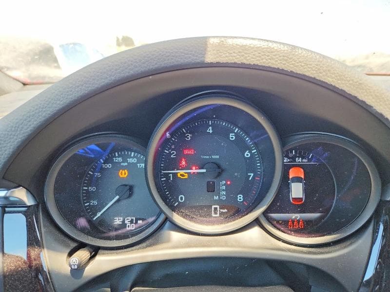2023 PORSCHE MACAN BASE 9