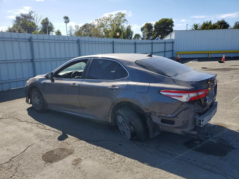 2020 TOYOTA CAMRY LE 2