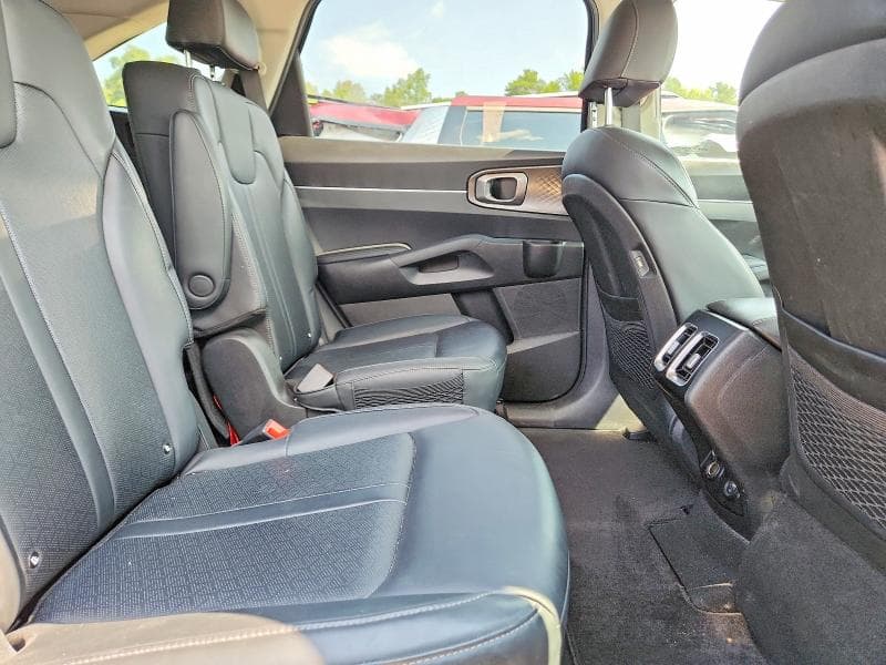 2023 KIA SORENTO EX 11