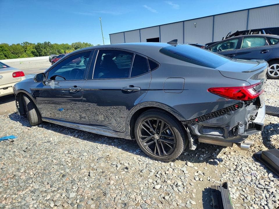 2025 TOYOTA CAMRY SE 2