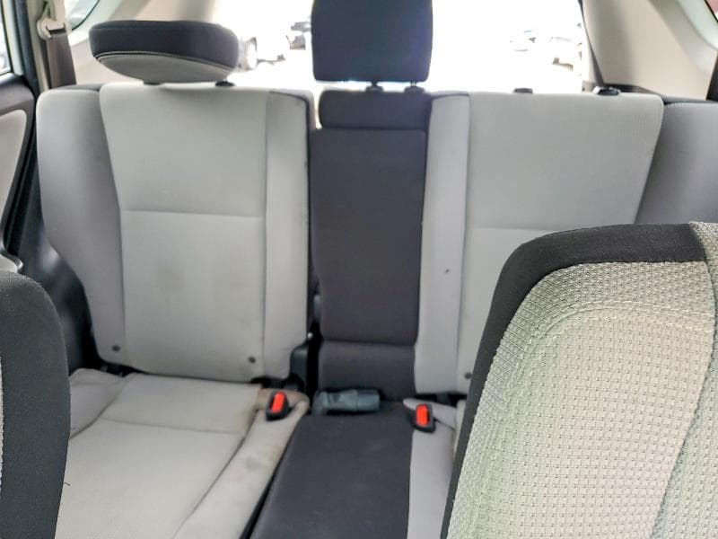 2017 TOYOTA RAV4 XLE 10