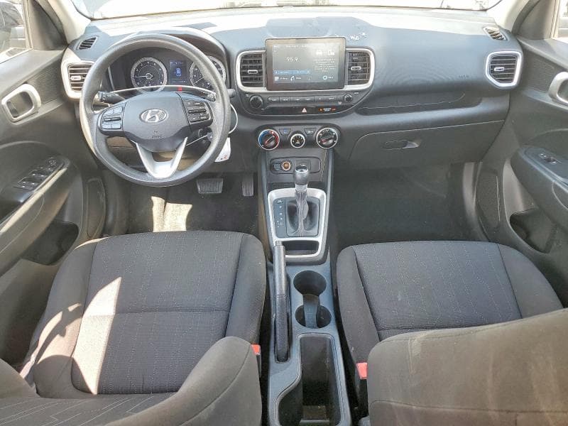 2020 HYUNDAI VENUE SE 8